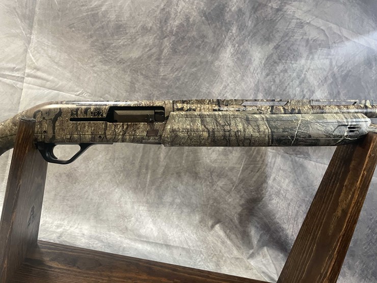 #4618-•-winchester-sx4-12-ga.-semi-auto-shotgun,-sn:-pt19457w11k-image-6