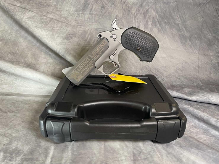 #4548-•-bond-arms-limited-edition-trump-derringer-45-auto-pistol,-sn:-dt47-05490-image-1