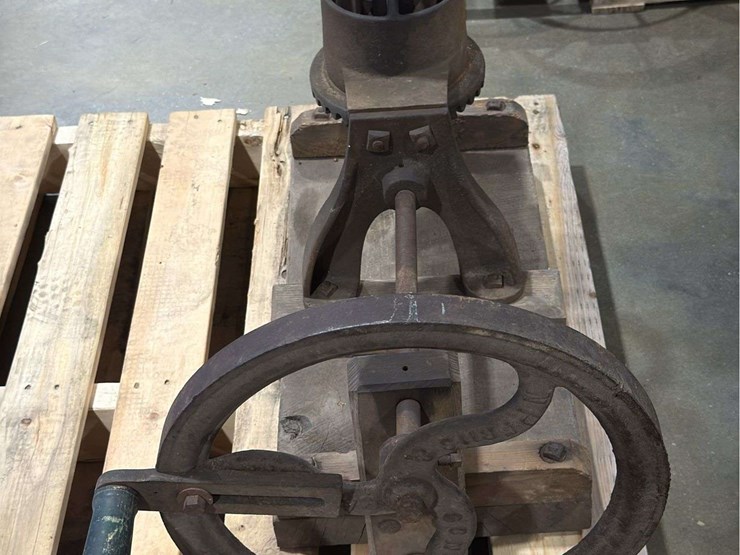 cider-press-image-2