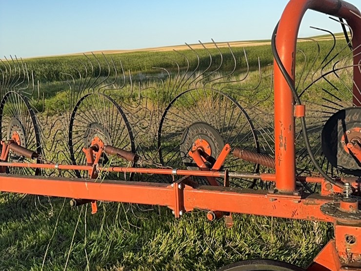 9-wheel-hay-rake-image-10