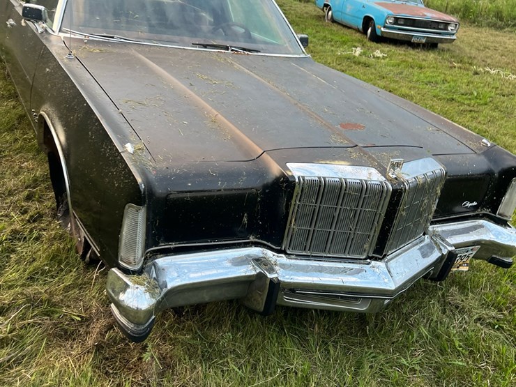 1978-chrysler-new-yorker-2-door-car,-engine-disassembled,-glass-is-good,-leaf-springs-image-35