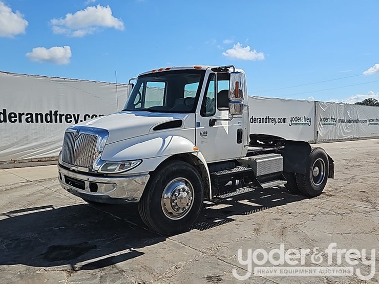 2006-international-durastar-4300-image-1