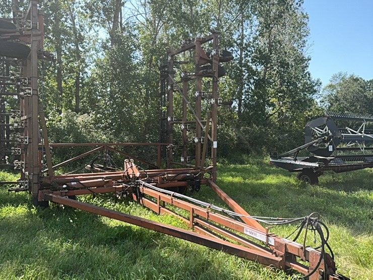 37’-wil-rich-chisel-plow-w/-complete-walking-tandems-and-3-bar-summers-harrow-￼-image-3