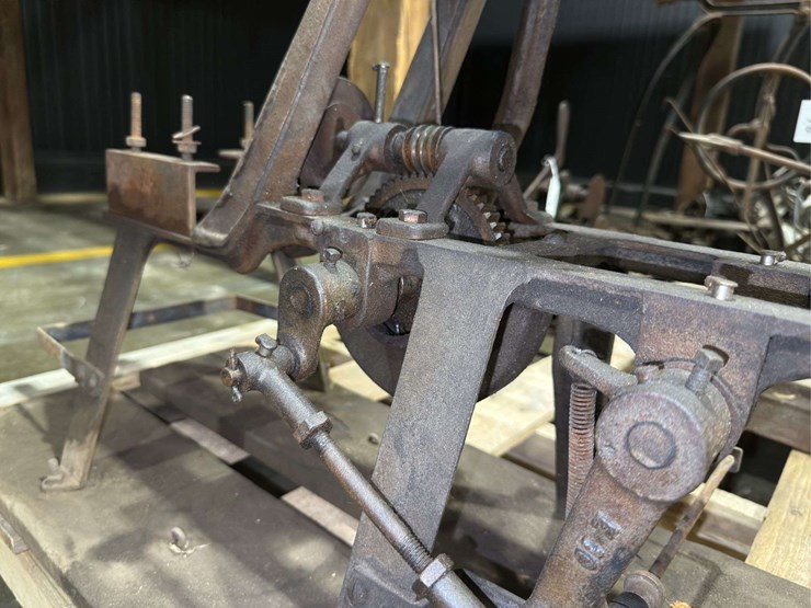industrial-guillotine-paper-cutter-image-30