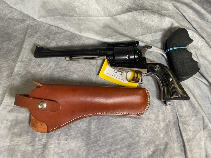 #4563-•-ruger-super-blackhawk-44-rem-mag-revolver,-sn:-81-59871-image-1