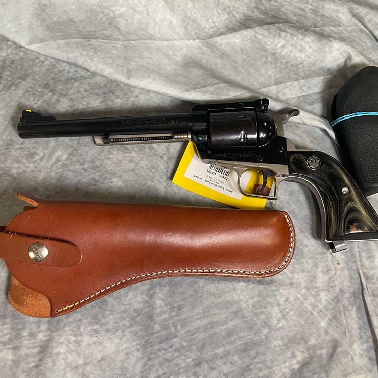 #4563 • Ruger Super Blackhawk 44 REM MAG Revolver, SN: 81-59871