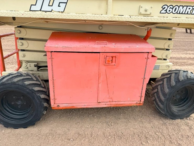 2000-jlg-260mrt-image-17