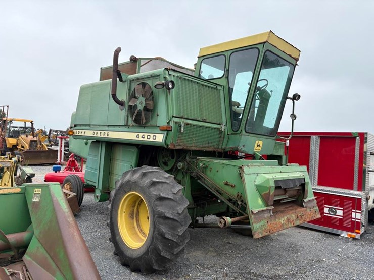 john-deere-4400-image-5