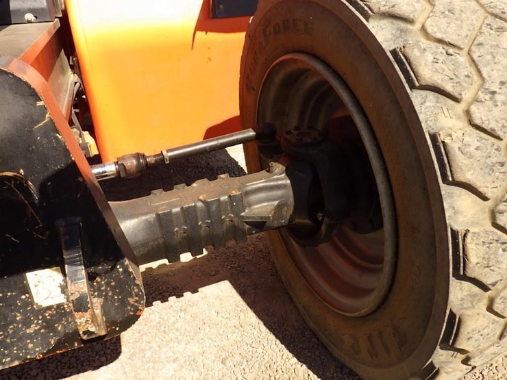 2013-jlg-g6-42a-image-34