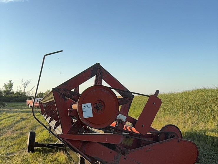 20’-straight-head,-massey-header-image-2