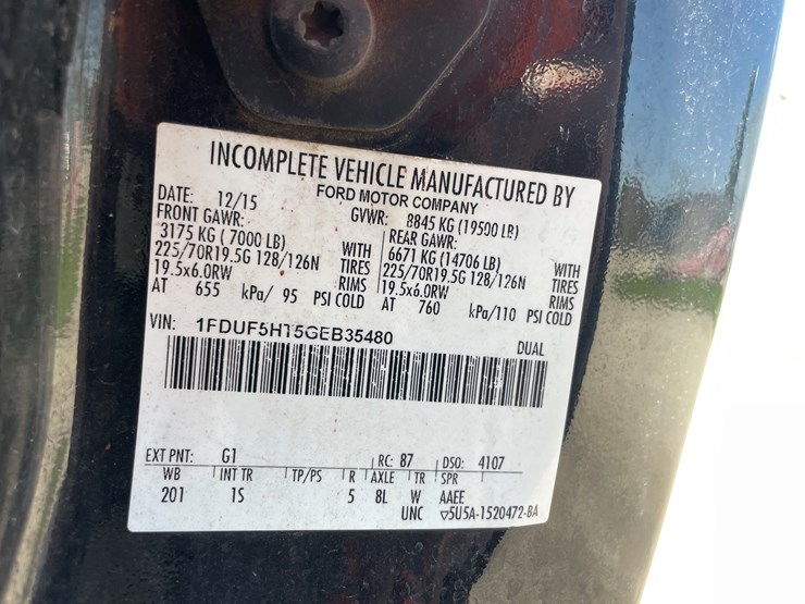 2016-ford-f550-image-30