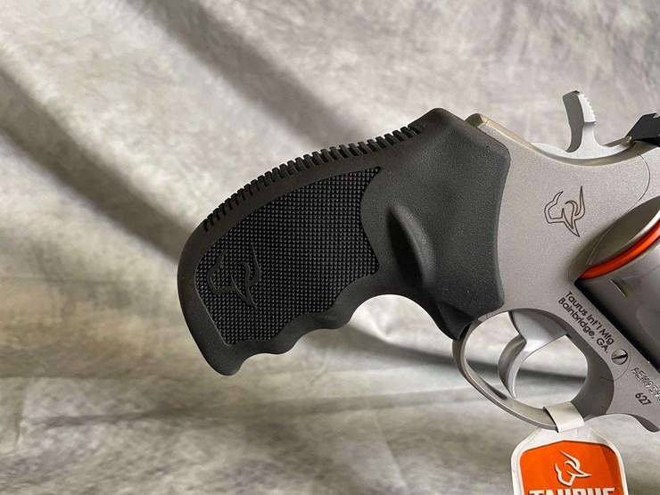 #4549-•-taurus-m627-tracker-357-mag-revolver,-sn:-aem939894-image-6