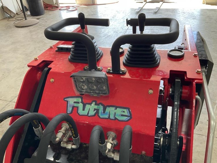 #1015-•-unused-future-ft323w-mini-skid-steer-image-15