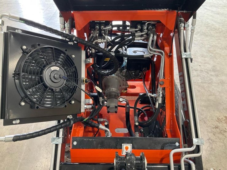 #1014-•-unused-future-ft36c-mini-skid-steer-image-25