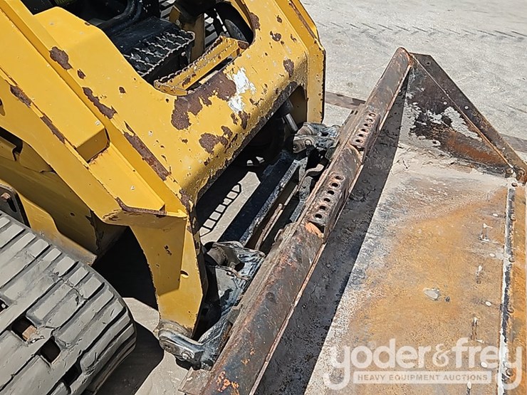 2019-caterpillar-289d-image-12