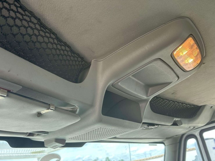 2013-international-durastar-4400-image-18