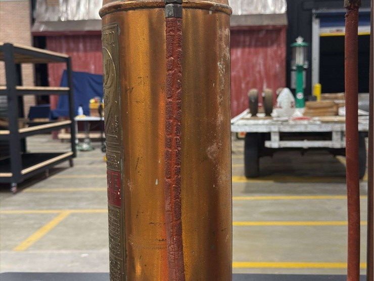 two-copper-fire-extinguishers-image-5