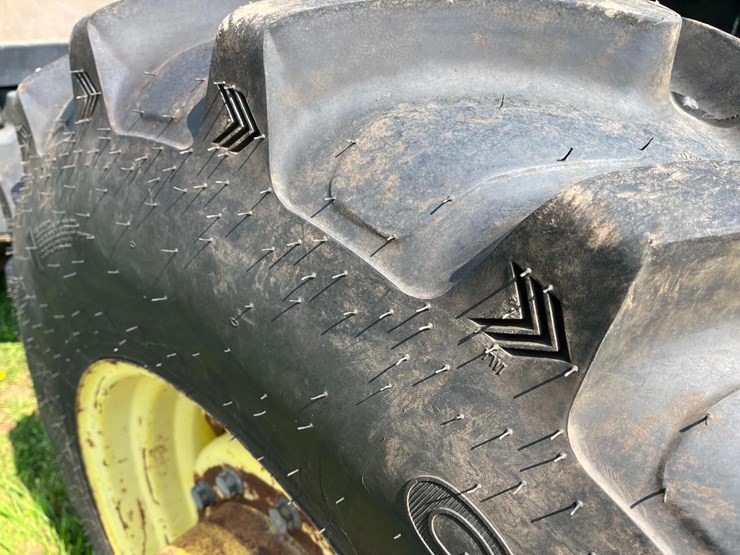 john-deere-8410-image-17