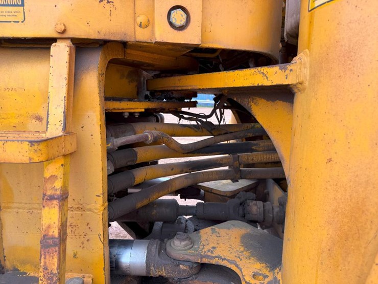 deere-644b-image-32