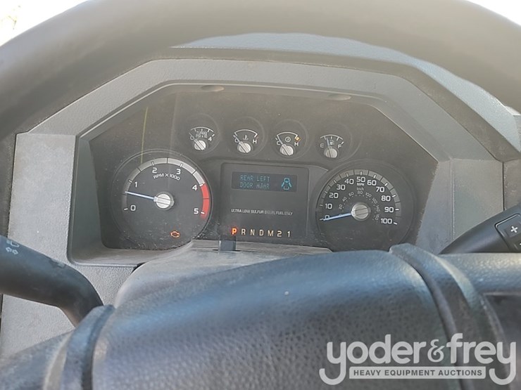 2016-ford-f550-image-31