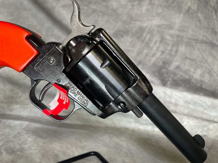#4547-•-heritage-barkeep-22lr-revolver,-sn:-1bh741831-image-9