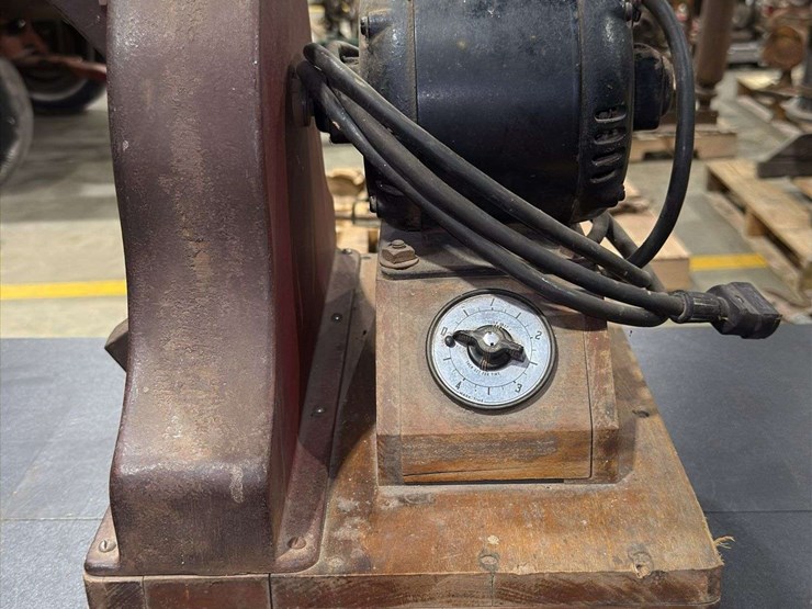 j.e.-barley-huller-electric-image-7
