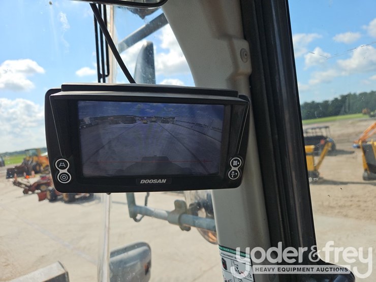 2019-doosan-dl250-5-image-27