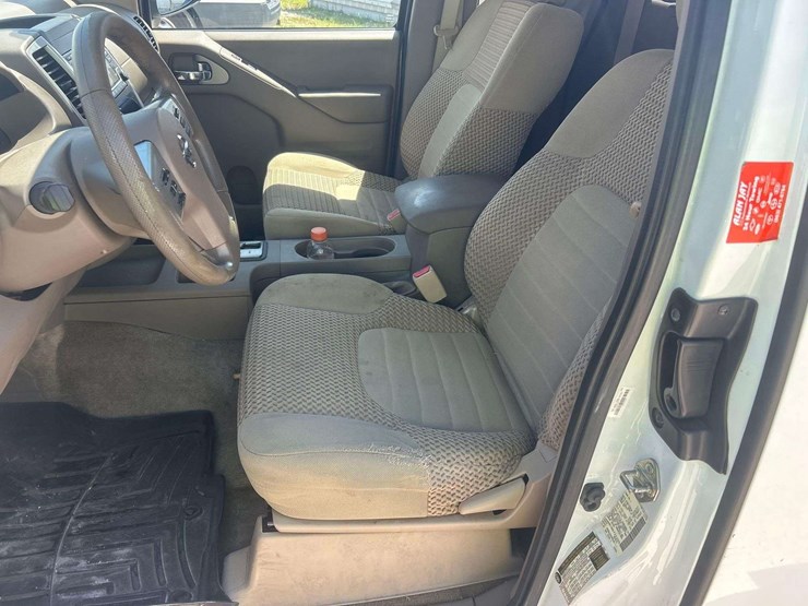 2017-nissan-frontier-image-14