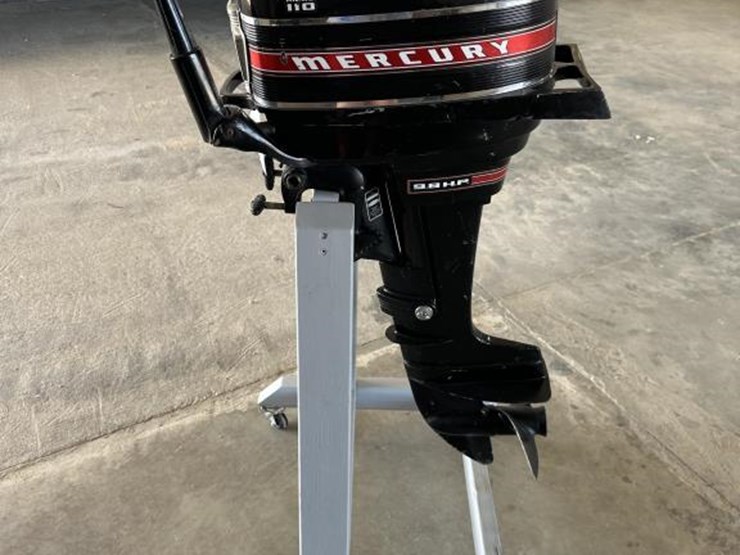 #3934-•-mercury-9.9-hp-outboard-motor-with-stand-image-3