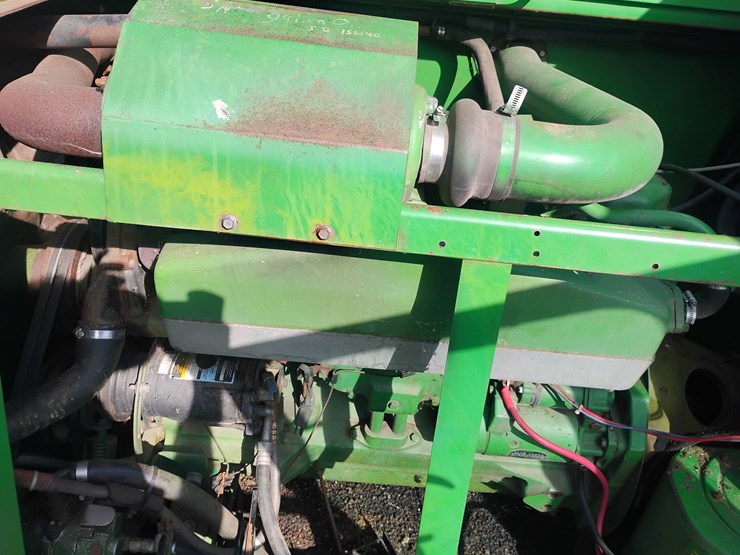 1983-john-deere-8820-image-6