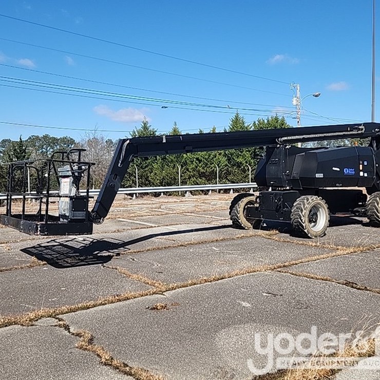 2014 JLG 800AJ