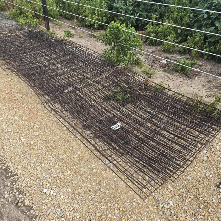 #3922 • CATTLE PANELS