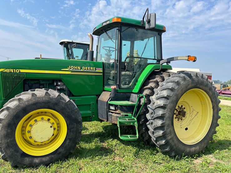 john-deere-8410-image-6
