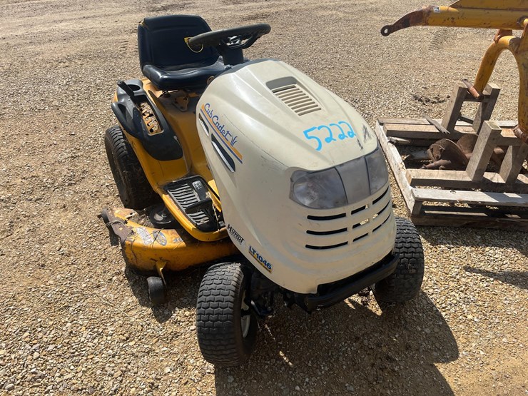 cub-cadet-lt1046-image-1
