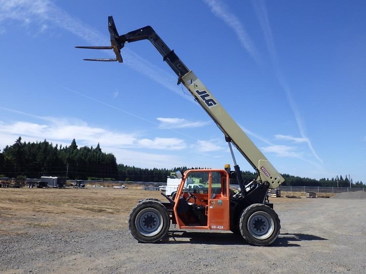2013-jlg-g6-42a-image-6