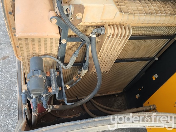 2015-jcb-510-56-image-22