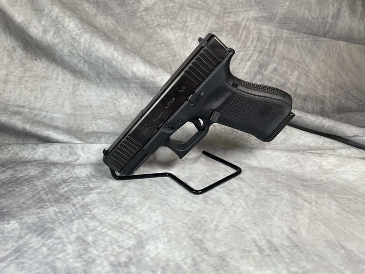 #4544-•-glock-19-gen-5-9mm-luger-semi-auto-pistol,-sn:-cesf245-image-2