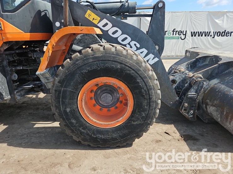 2019-doosan-dl250-5-image-9