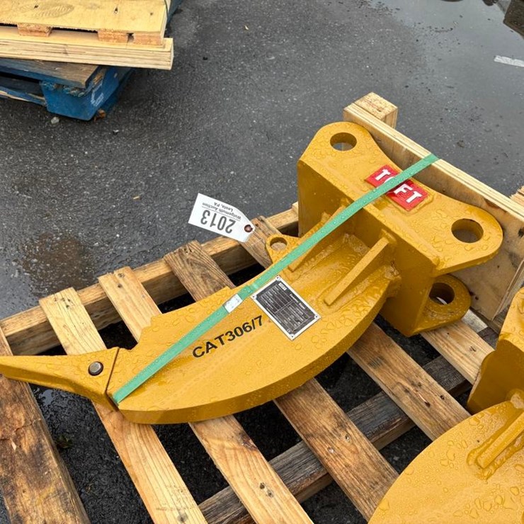 CATERPILLAR 305