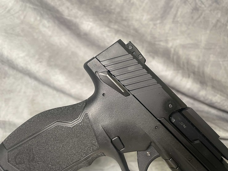 #4527-•-taurus-tx22-competition-22-lr-pistol,-sn:-1pt435457-image-8
