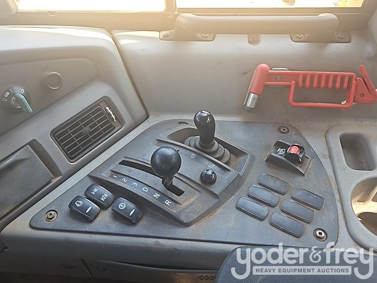 2019-volvo-a45g-image-39
