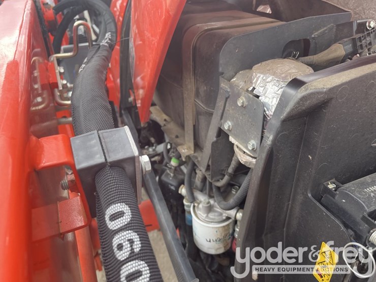 2020-kubota-mx5400hst-image-39
