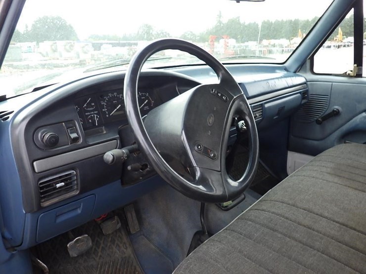 1995-ford-f350-image-18