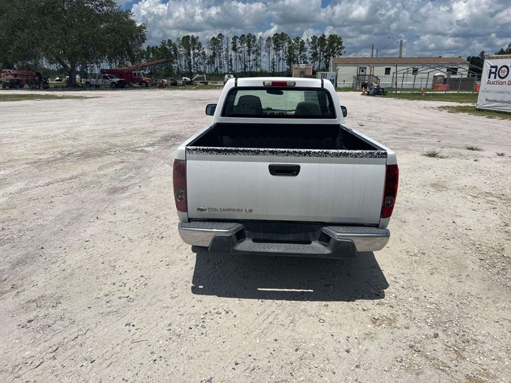 2005-chevrolet-colorado-image-18