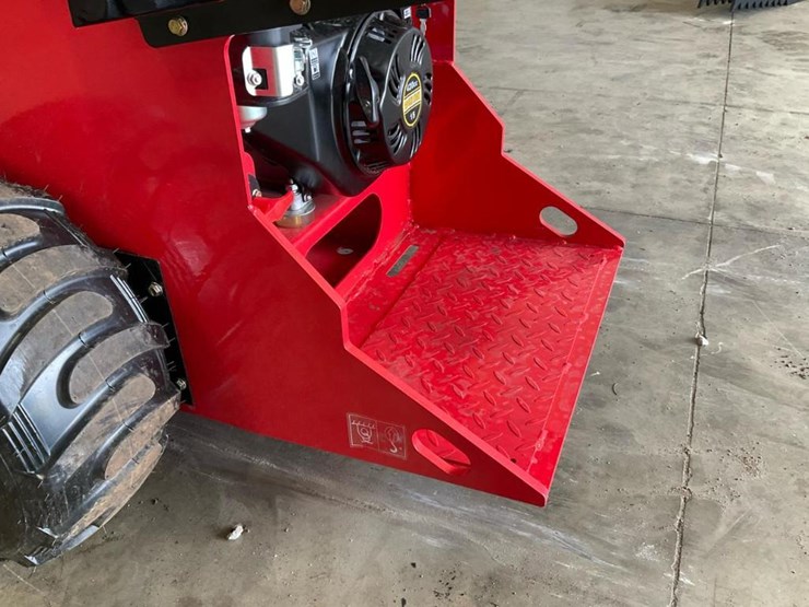 #1015-•-unused-future-ft323w-mini-skid-steer-image-22