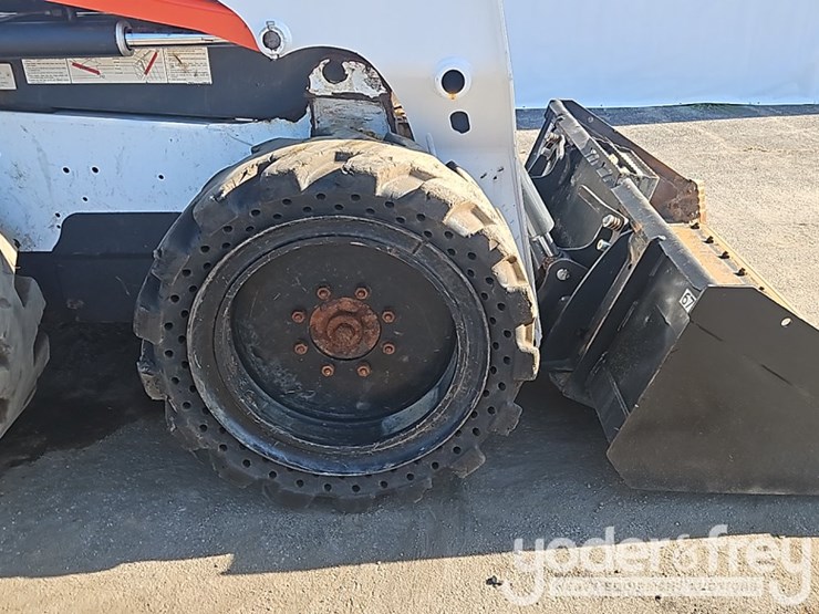 2019-bobcat-s550-image-8