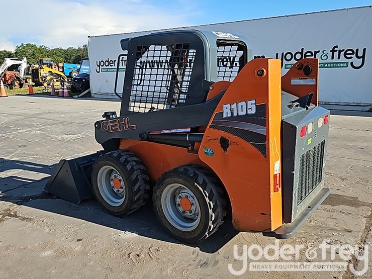 2018-gehl-r105-image-3