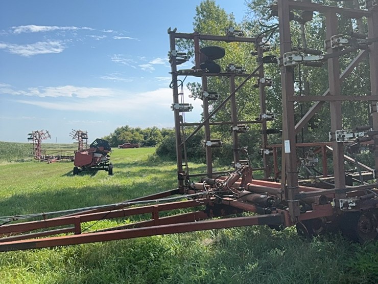 37’-wil-rich-chisel-plow-w/-complete-walking-tandems-and-3-bar-summers-harrow-￼-image-7