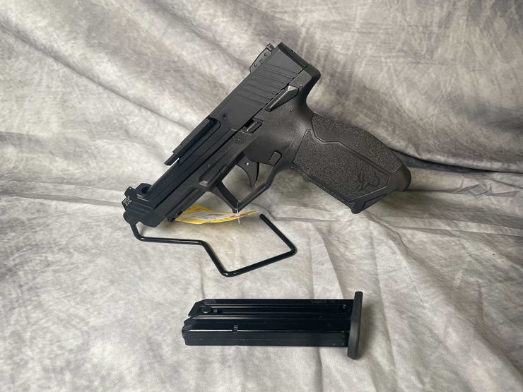 #4527-•-taurus-tx22-competition-22-lr-pistol,-sn:-1pt435457-image-23