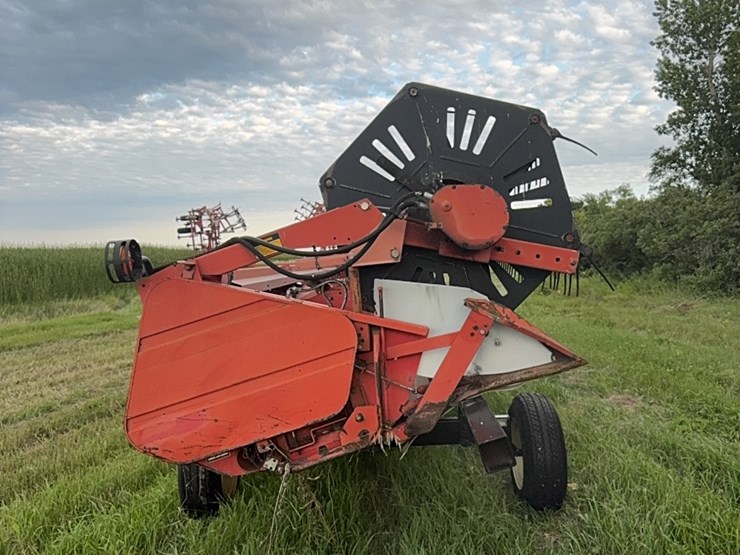 24’-massey-ferguson-soybean-header-image-2